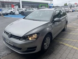 Harmaa Käytetty 2016 VW Golf VII Comfortline Farmari | 11 800 € (Perustarjous)