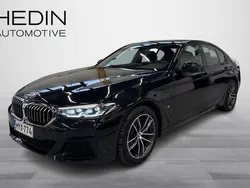 Musta Käytetty 2021 BMW 530e M Sport Sedan | 31 470 € (Hyvä tarjous)
