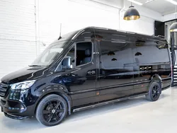 Musta Käytetty 2022 Mercedes Sprinter Van | 84 800 €