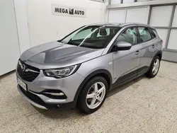 Harmaa Käytetty 2021 Opel Grandland X Innovation Katumaasturi | 23 390 € (Perustarjous)