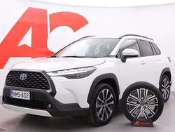 Valkoinen Käytetty 2023 Toyota Corolla Cross Edition Katumaasturi | 37 990 € (Perustarjous)