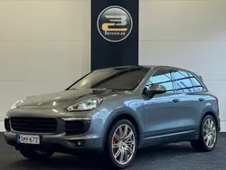 Harmaa Käytetty 2015 Porsche Cayenne S E-Hybrid Katumaasturi | 25 600 €