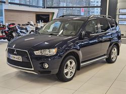 Sininen Käytetty 2012 Mitsubishi Outlander Instyle Katumaasturi | 15 990 € (Perustarjous)
