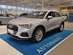 Harmaa Käytetty 2022 Audi Q3 Business Katumaasturi | 36 900 € (Kallis)