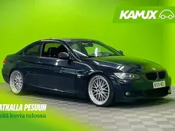 Musta Käytetty 2010 BMW 330 Coupe - kaksiovinen | 14 990 € (Kallis)