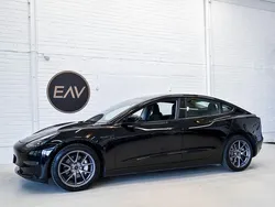 Musta Käytetty 2022 Tesla Model 3 Long Range Sedan | 26 900 € (Hyvä tarjous)