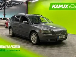 Hopea / harmaa Käytetty 2005 Volvo V50 Farmari | 3 990 € (Kallis)