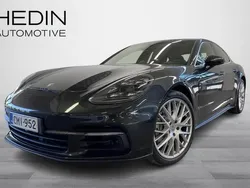 Porsche Panamera 4