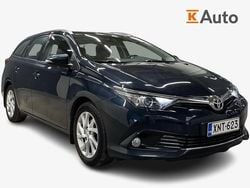 Käytetty 2016 Toyota Auris Touring Sports Multidrive S Farmari | 13 780 € (Perustarjous)