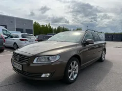 Ruskea Käytetty 2015 Volvo V70 Momentum Farmari | 15 900 € (Hieman kallis)