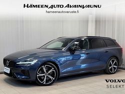 Sininen Käytetty 2024 Volvo V60 Plus Farmari | 51 900 €