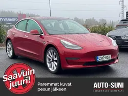 Käytetty 2019 Tesla Model 3 Sedan | 21 900 € (Perustarjous)