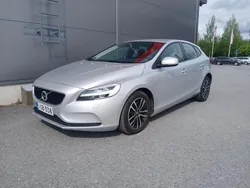 Harmaa Käytetty 2018 Volvo V40 Business Edition Farmari | 13 800 € (Perustarjous)