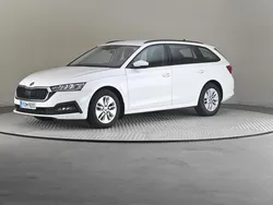 Käytetty 2021 Skoda Octavia Ambition Farmari | 16 900 € (Hyvä tarjous)