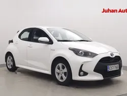 Valkoinen Käytetty 2021 Toyota Yaris Active Viistoperä | 18 990 € (Perustarjous)