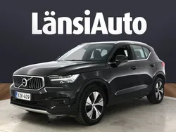 Musta Käytetty 2021 Volvo XC40 Business Edition Katumaasturi | 29 890 € (Perustarjous)
