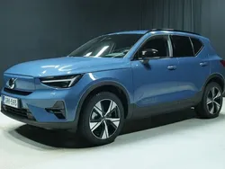 Sininen Käytetty 2025 Volvo EX40 Plus Katumaasturi | 53 850 € (Perustarjous)
