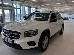 Mercedes GLB200