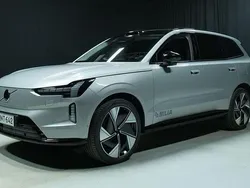 Käytetty 2025 Volvo EX90 Performance Katumaasturi | 113 900 €