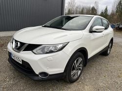 Käytetty 2015 Nissan Qashqai Acenta Katumaasturi | 9 900 € (Perustarjous)