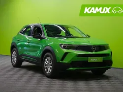 Matcha green met Käytetty 2022 Opel Mokka Edition Katumaasturi | 17 890 € (Perustarjous)