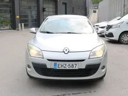 Harmaa Käytetty 2009 Renault Mégane III Expression Viistoperä | 3 580 €