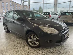 Harmaa Käytetty 2013 Ford Focus Trend Farmari | 6 800 € (Perustarjous)