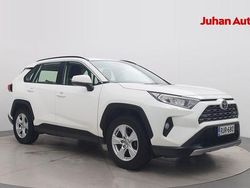 Valkoinen Käytetty 2021 Toyota RAV4 Multidrive S Katumaasturi | 36 990 € (Perustarjous)