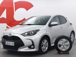 Hopea Käytetty 2020 Toyota Yaris Hybrid Active Viistoperä | 18 590 € (Perustarjous)