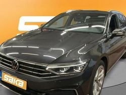 Käytetty 2021 VW Passat GTE Farmari | 25 800 € (Kallis)