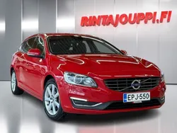 Punainen Käytetty 2018 Volvo V60 Business Edition Farmari | 22 900 € (Hieman kallis)