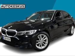 Musta Käytetty 2022 BMW 320e Sedan | 26 690 € (Perustarjous)