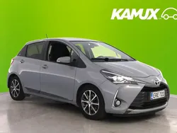 Hopea / harmaa Käytetty 2019 Toyota Yaris Multidrive S Sedan | 14 870 € (Hyvä tarjous)