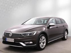 Ruskea Käytetty 2016 VW Passat Alltrack Edition Farmari | 12 500 € (Kallis)