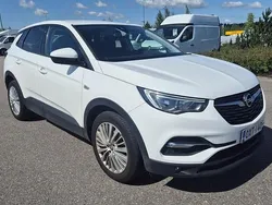 Valkoinen Käytetty 2019 Opel Grandland X Comfort Katumaasturi | 14 750 € (Perustarjous)