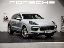 Hopea Käytetty 2019 Porsche Cayenne Katumaasturi | 61 500 € (Perustarjous)