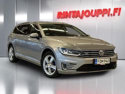 Valkoinen Käytetty 2018 VW Passat GTE Farmari | 15 700 € (Supertarjous)