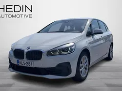 Käytetty 2019 BMW 225 Active Tourer Tila-auto | 12 900 € (Hyvä tarjous)