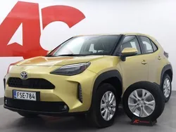 Kultainen Käytetty 2024 Toyota Yaris Cross Active Katumaasturi | 28 890 € (Perustarjous)