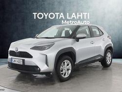 Hopea Käytetty 2024 Toyota Yaris Cross Active Katumaasturi | 26 890 € (Perustarjous)