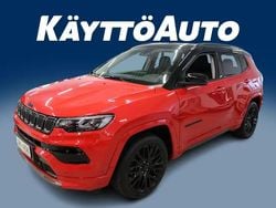 Punainen Käytetty 2022 Jeep Compass Katumaasturi | 23 950 € (Supertarjous)