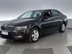 Käytetty 2014 Skoda Octavia Elegance Viistoperä | 7 990 € (Hieman kallis)