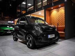 Musta Käytetty 2021 Smart ForTwo Electric Drive Passion Coupe - kaksiovinen | 12 900 €