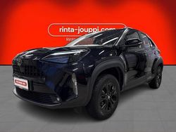 Musta Käytetty 2024 Toyota Yaris Cross Active Katumaasturi | 25 900 € (Hyvä tarjous)