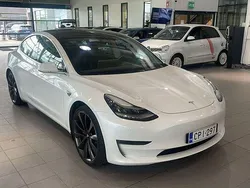 Käytetty 2019 Tesla Model 3 Performance Sedan | 24 690 € (Hyvä tarjous)