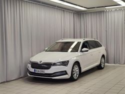 Valkoinen Käytetty 2021 Skoda Superb Style Farmari | 24 900 € (Perustarjous)