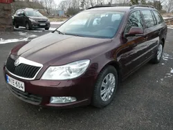 Punainen Käytetty 2010 Skoda Octavia Ambiente Farmari | 4 900 € (Hyvä tarjous)