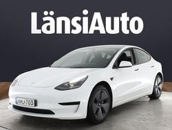 Valkoinen Käytetty 2022 Tesla Model 3 RWD Sedan | 28 890 € (Perustarjous)