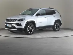 Käytetty 2022 Jeep Compass Limited Katumaasturi | 24 500 € (Perustarjous)