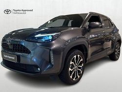 Harmaa Käytetty 2025 Toyota Yaris Cross Edition Katumaasturi | 30 890 € (Hyvä tarjous)